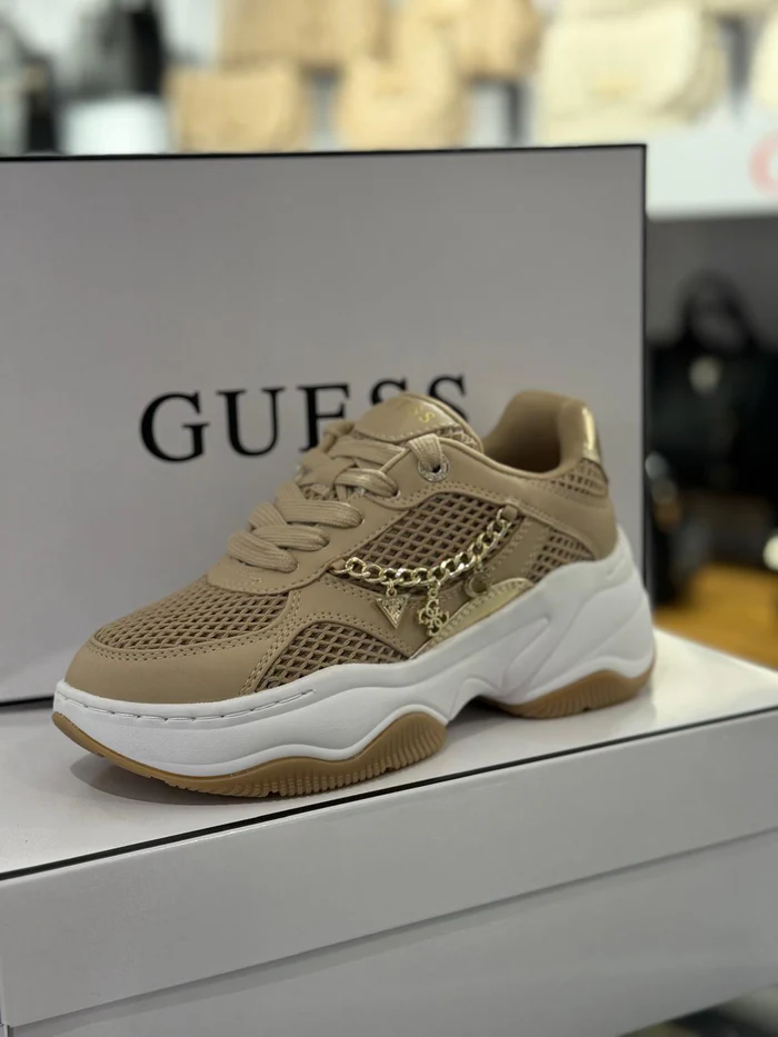 נעלי GUESS סניקרס פלטפורמה לנשים