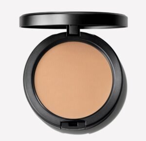 MAC - POWDER PLUS FOUNDATION -NC30