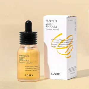 COSRX Full Fit Propolis Light Ampoule – קוסרקס אמפולת פרופוליס להענקת זוהר ולחות 30 מ"ל.