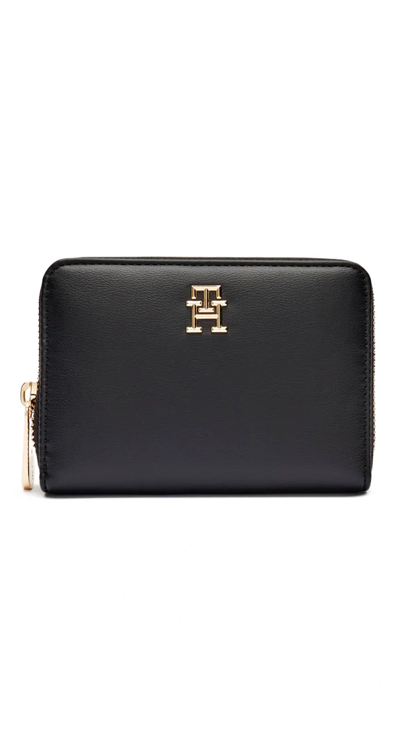 Tommy Hilfiger logo wallet