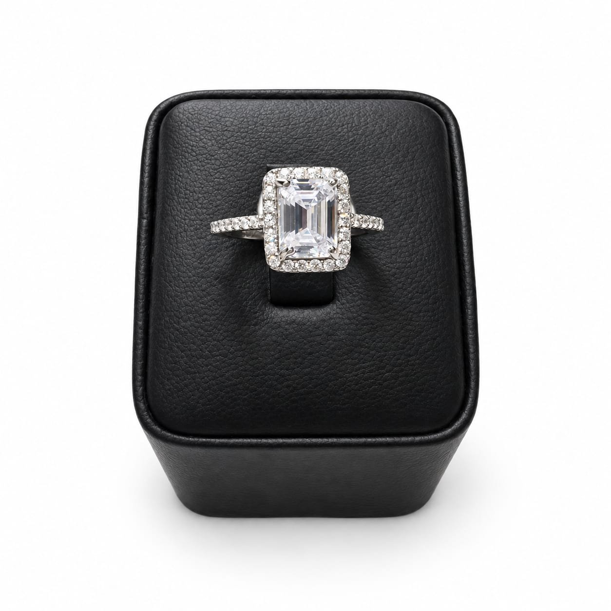 טבעת כסף 925 משובצת אבן מרכזית ואבני Swarovski